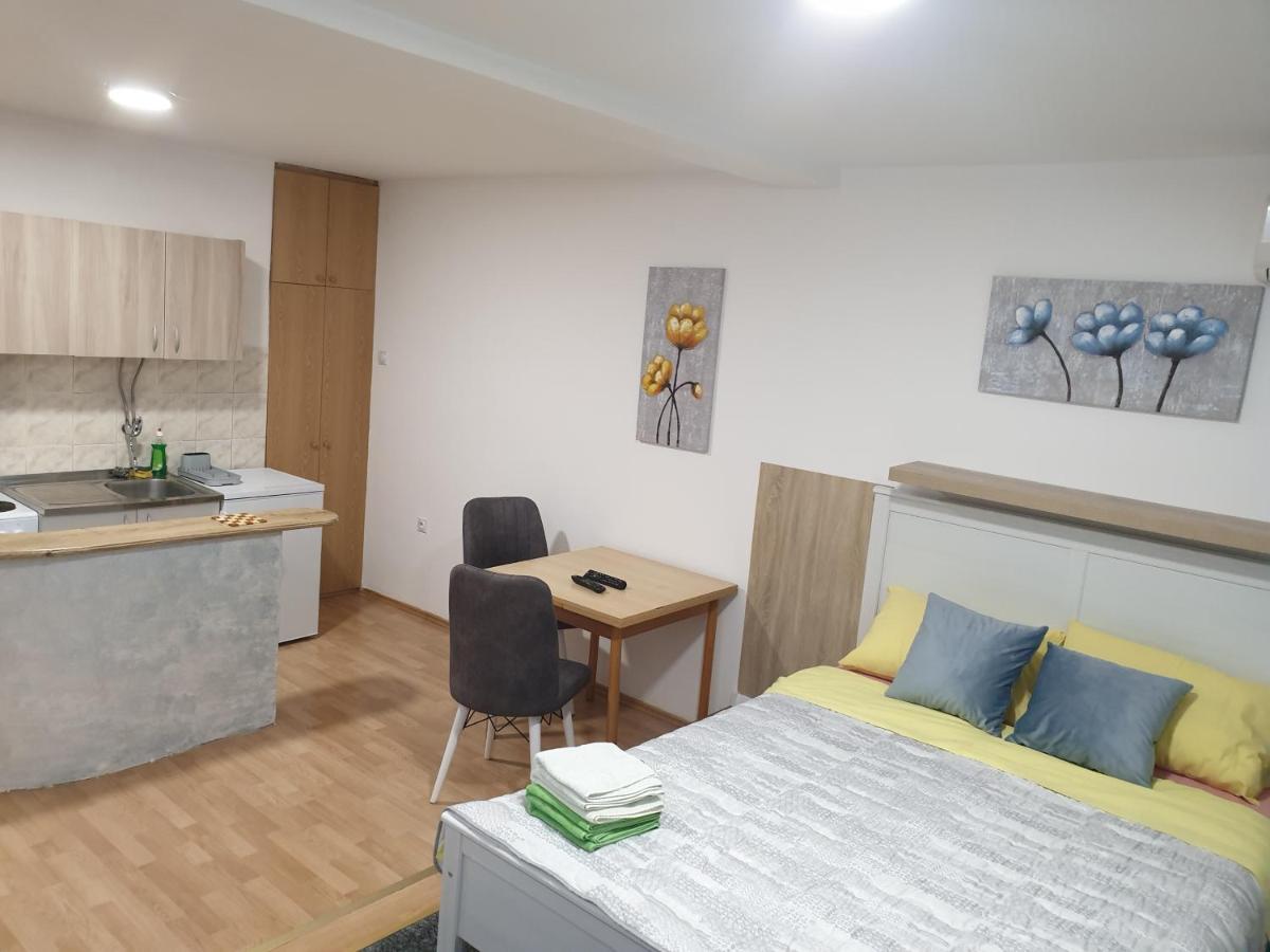 City Center Apartment 2 Nis Ngoại thất bức ảnh